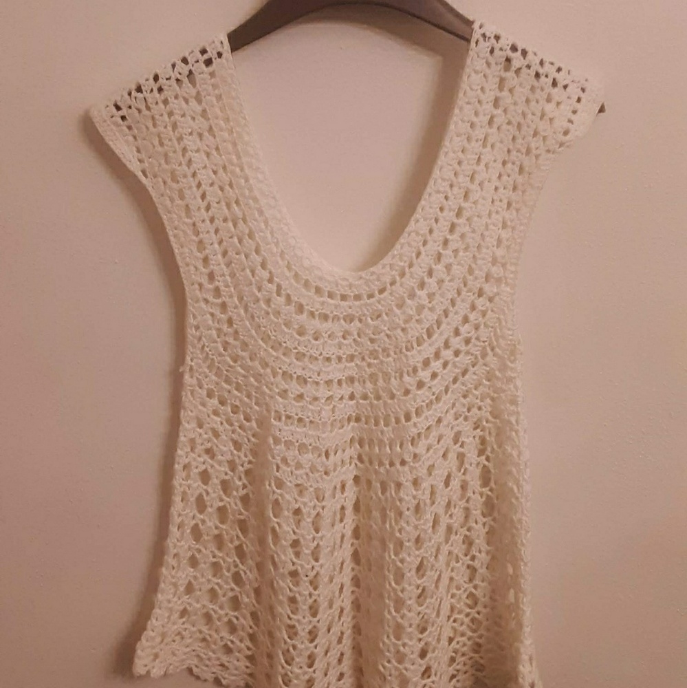 Like new white crochet top